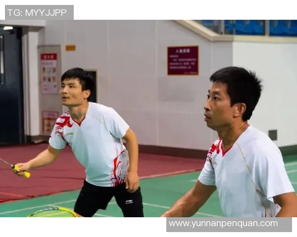 深圳羽毛球队的默契配合与战术探讨聚焦羽毛球运动的团队精神与合作技巧